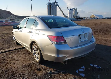 2009 Honda Accord 3.5 Ex-L z USA, uszkodzony, nr VIN 1HGCP36809A025996